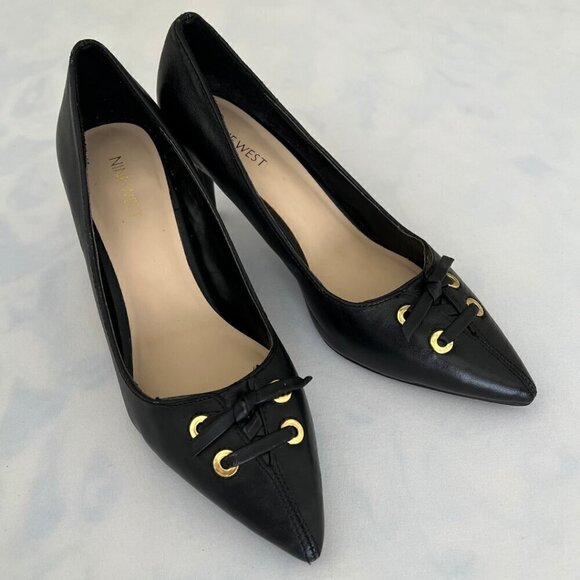 Nine West Vintage Black Heels with Gold Eyelets & Leather Tie Bow Size 8.5 - Picture 1 of 7